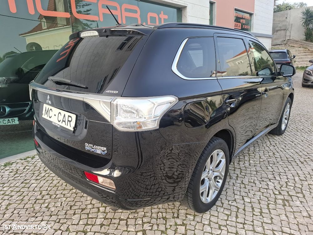 Mitsubishi Outlander - 6