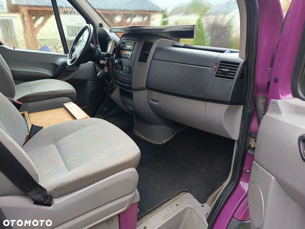 Volkswagen Crafter 2.5 TDI pomoc - 10