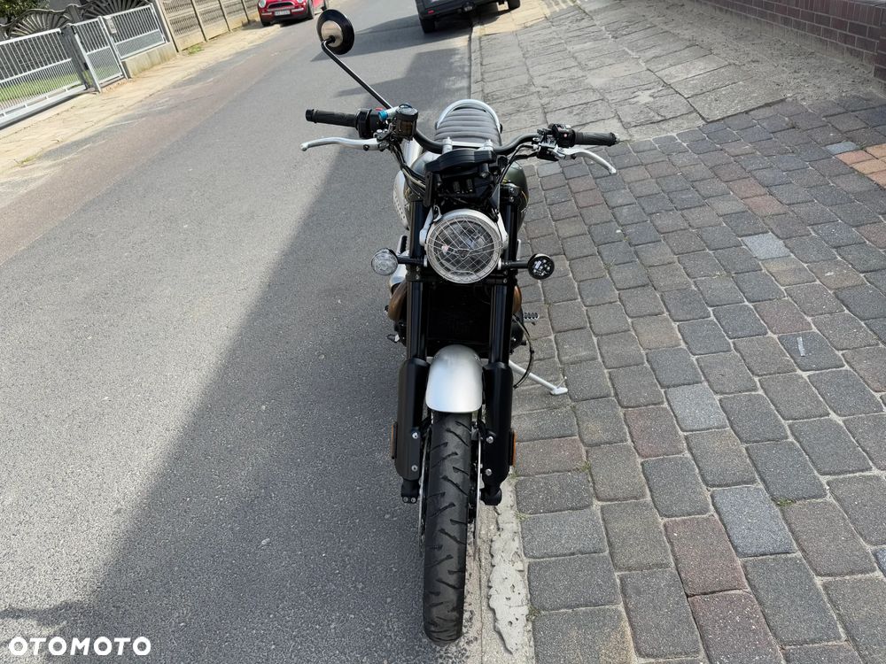 Triumph Scrambler - 2