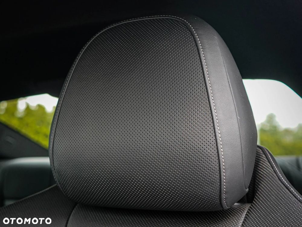 BMW Seria 8 - 31