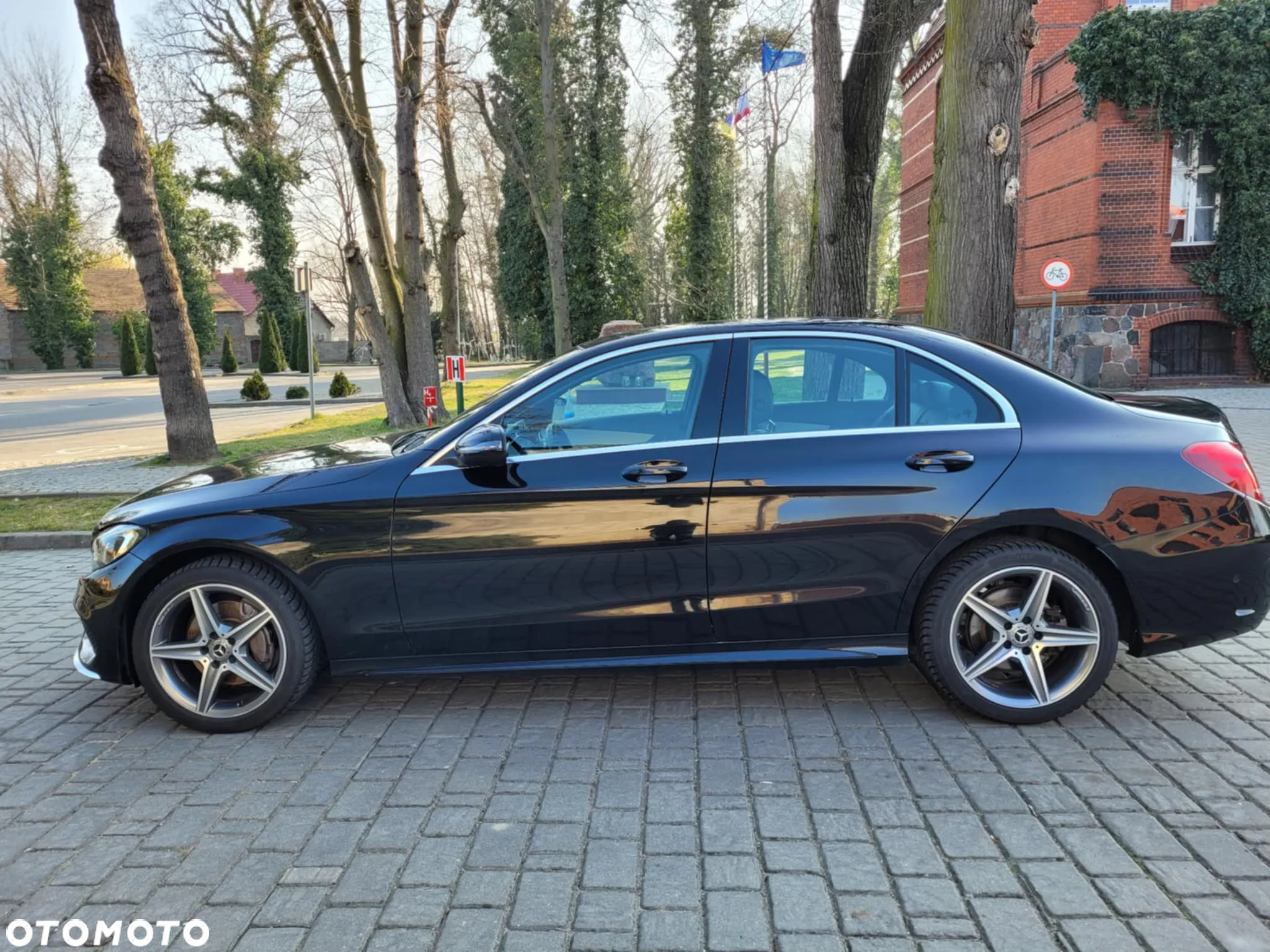 Mercedes-Benz Klasa C 200 (BlueTEC) d T AMG Line - 3