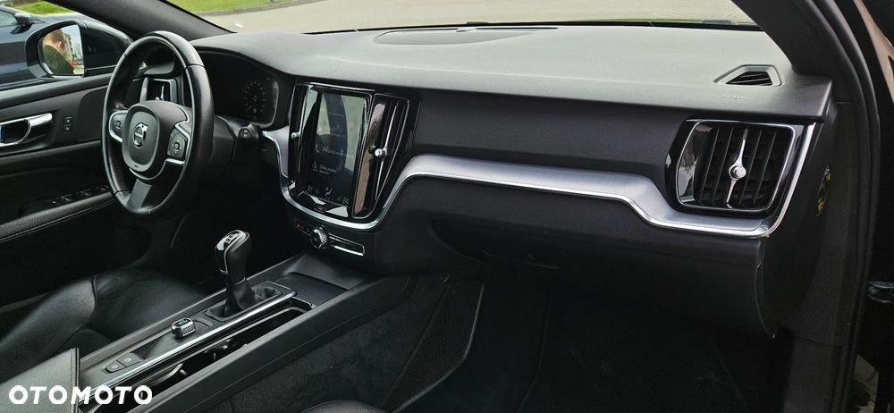 Volvo V60 D3 Summum - 12
