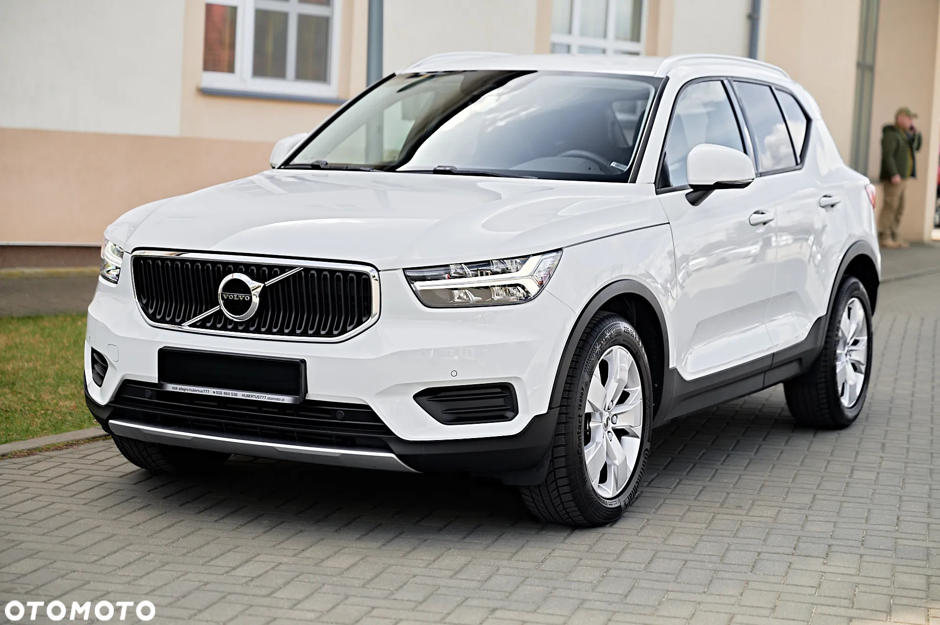Volvo XC 40 T3 Momentum Pro - 12
