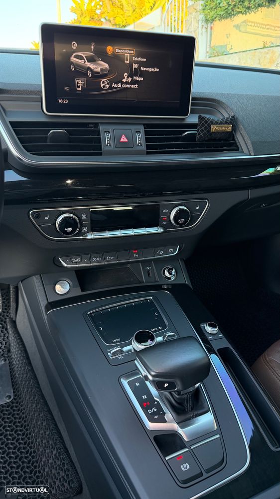 Audi Q5 2.0 TFSI quattro S tronic - 11