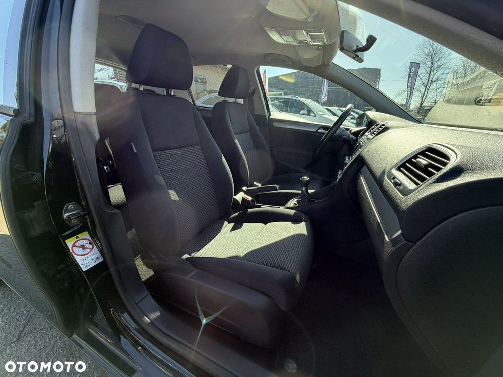 Volkswagen Golf - 20