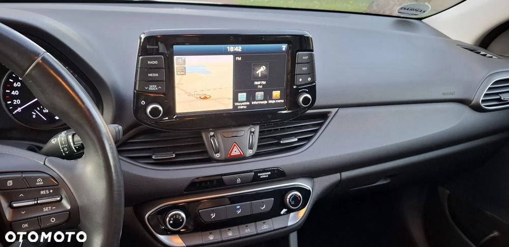 Hyundai i30 1.4 Select - 8