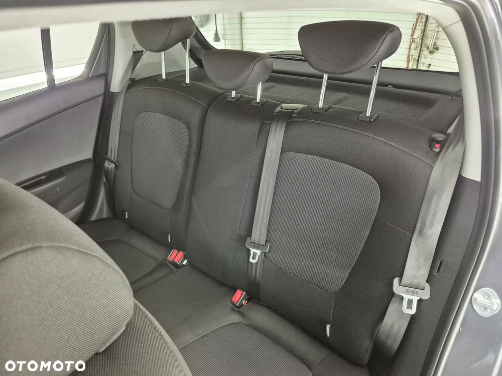 Hyundai i20 1.4 Automatik Comfort - 25