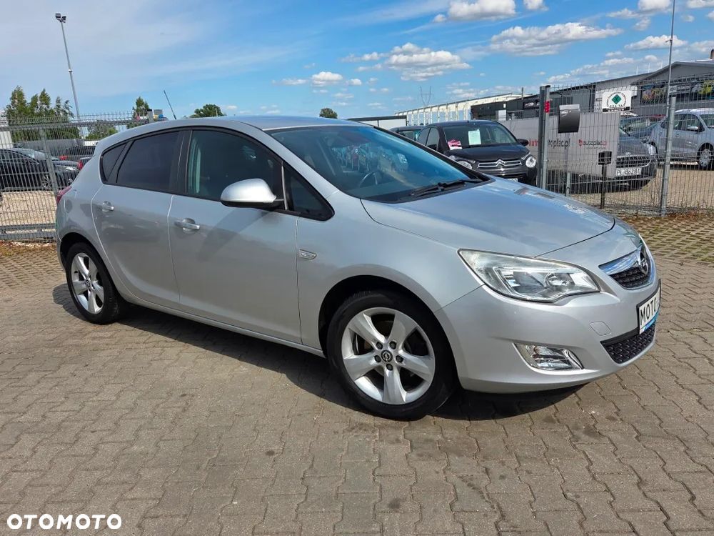Opel Astra 1.7 CDTI DPF ecoFLEX Start/Stop Edition - 2
