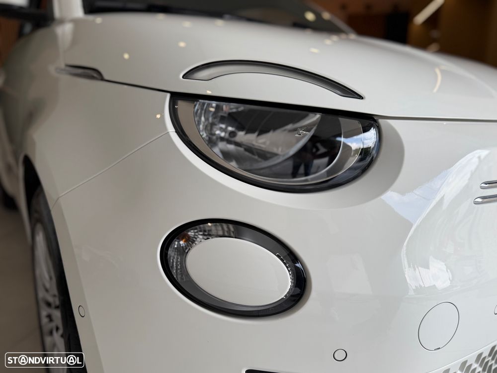 Fiat 500e Action - 37