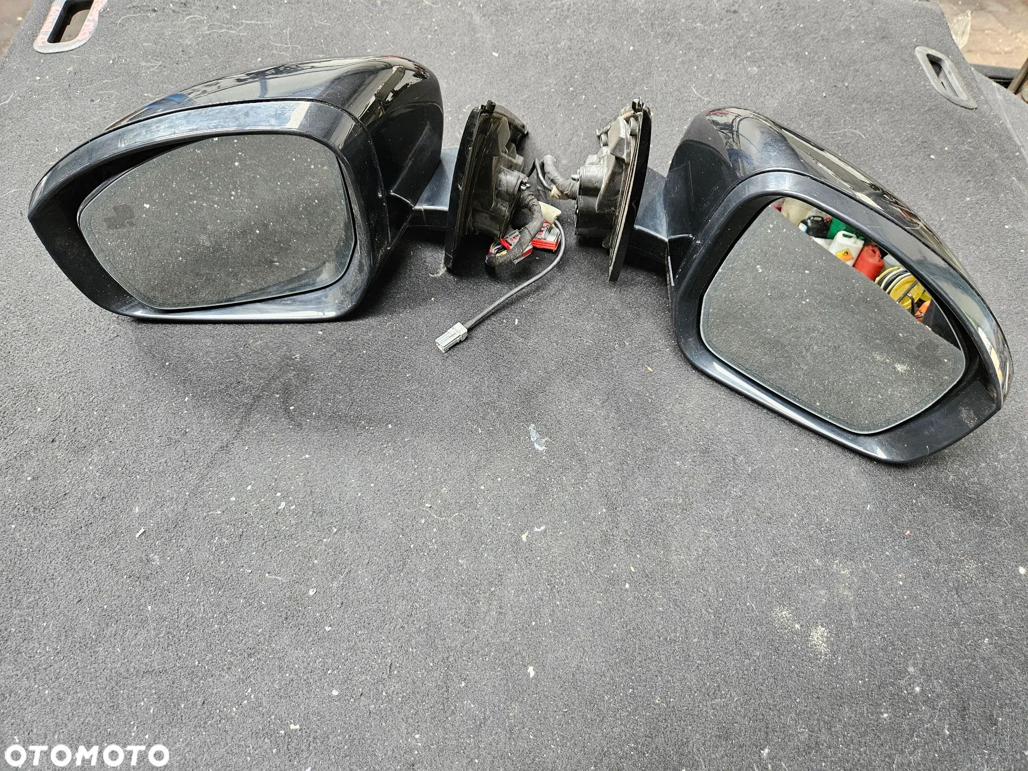 LAND ROVER LUSTERKO RANGE ROVER SPORT II 18PIN KAMERA L494 2081.5001 2081.502 CZARNE - 1