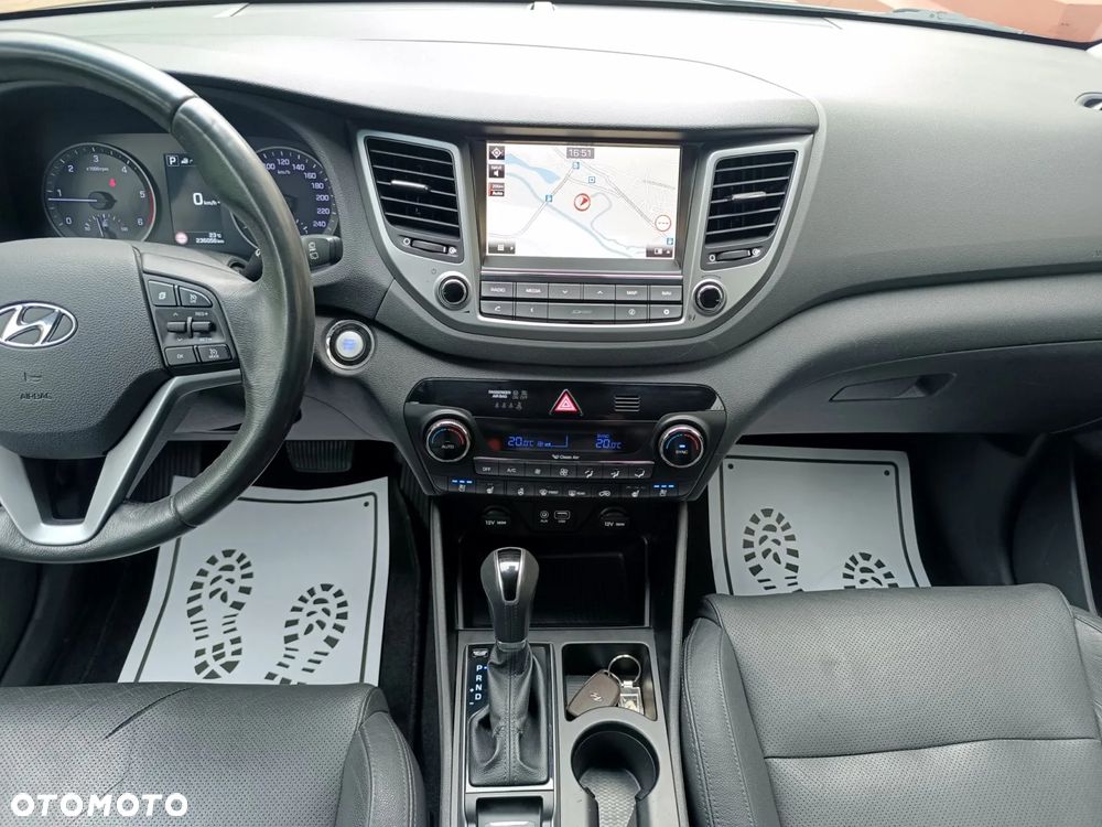 Hyundai Tucson blue 1.7 CRDi 2WD DCT Premium - 27