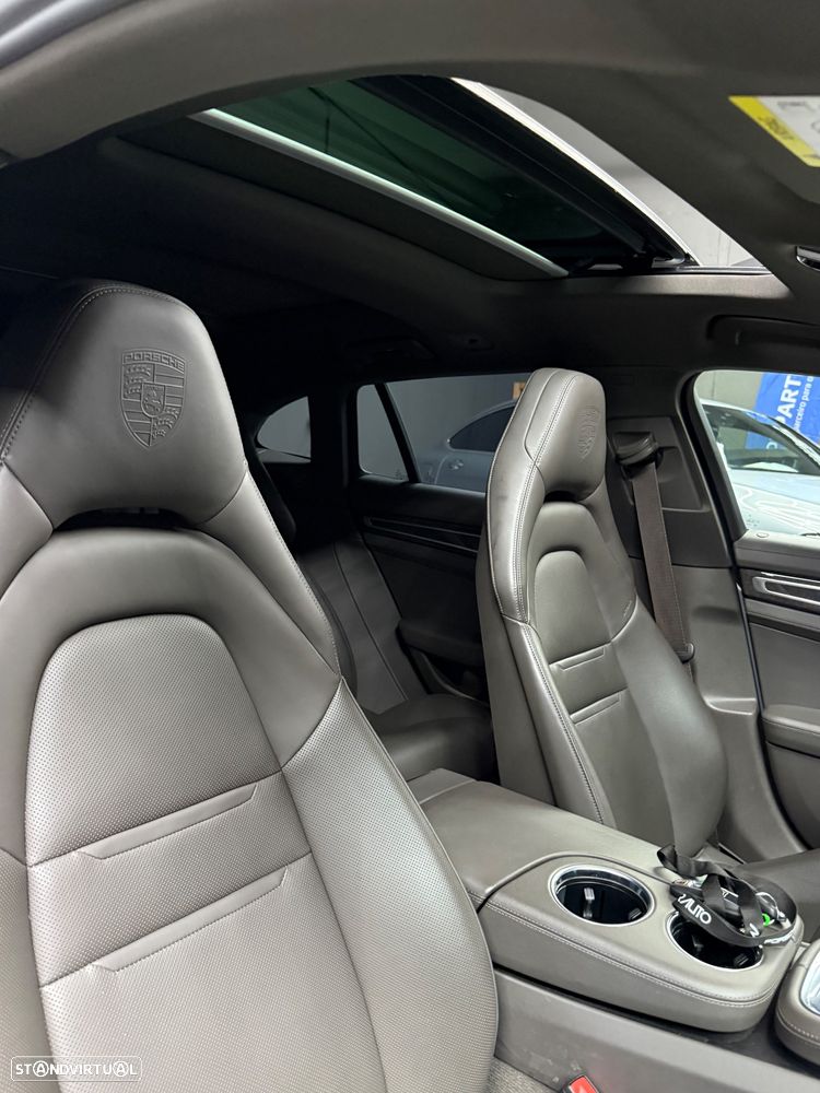 Porsche Panamera Sport Turismo 4S E-Hybrid - 27