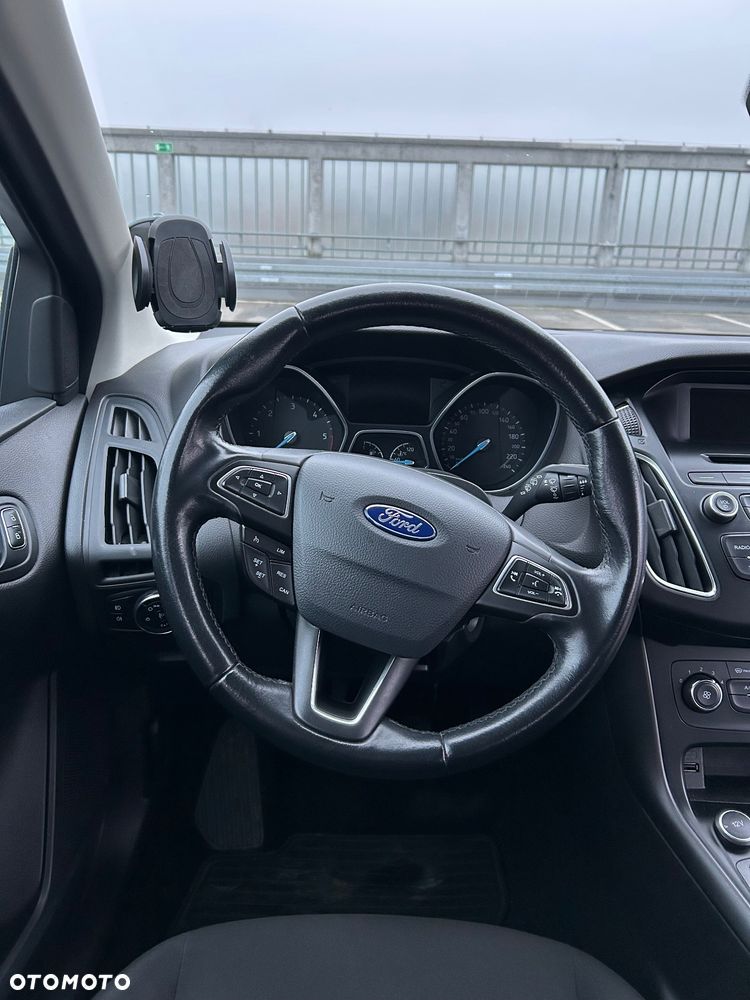 Ford Focus 1.5 TDCi Trend - 17