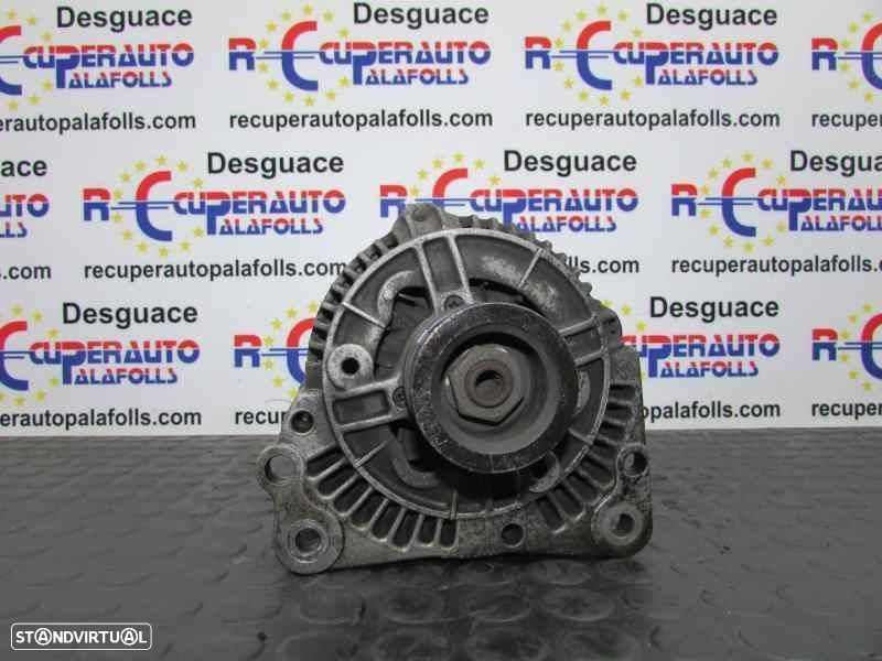 ALTERNADOR VOLKSWAGEN GOLF III 1994 -028903025 - 1