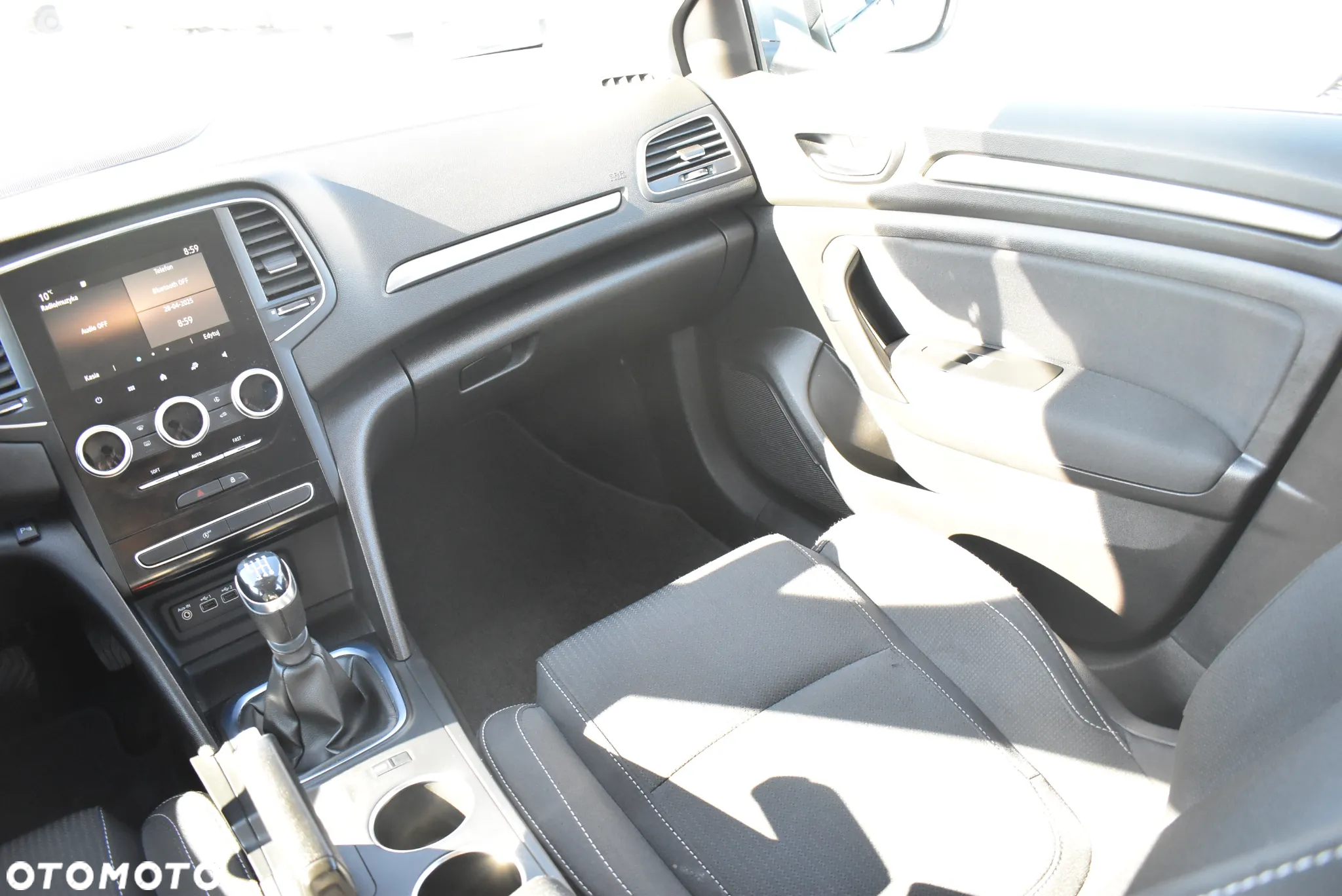 Renault Megane 1.3 TCe FAP Zen - 20