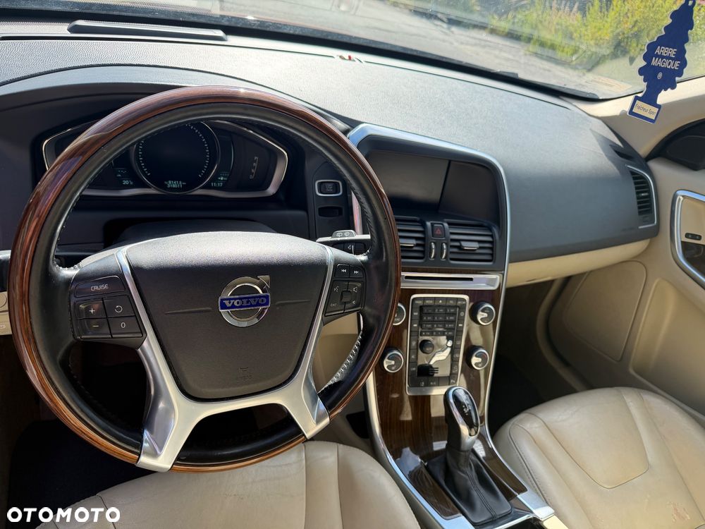 Volvo XC 60 - 16