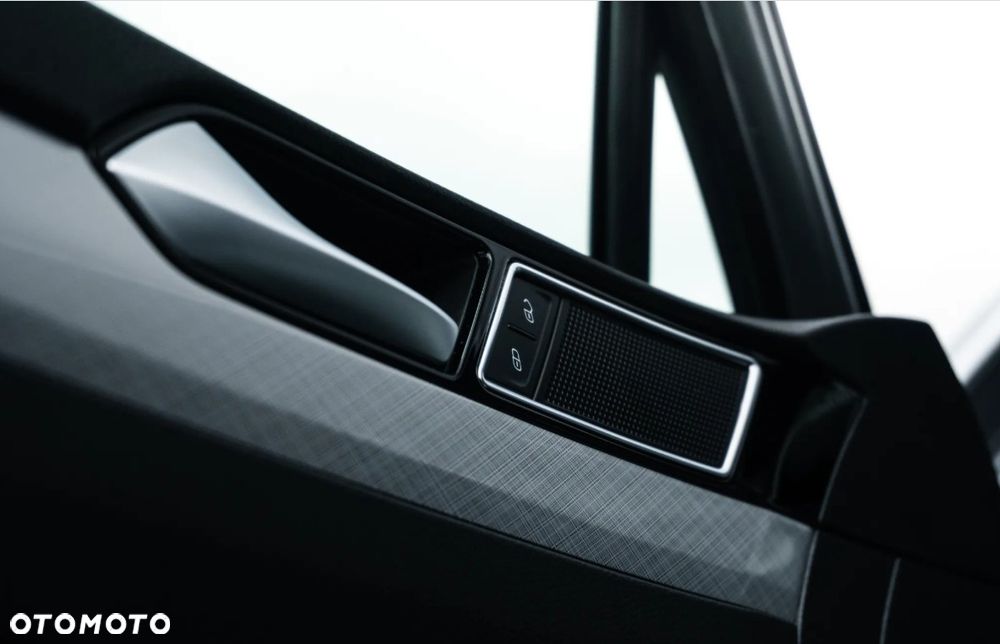 Volkswagen Passat Variant 2.0 TDI Business DSG - 16