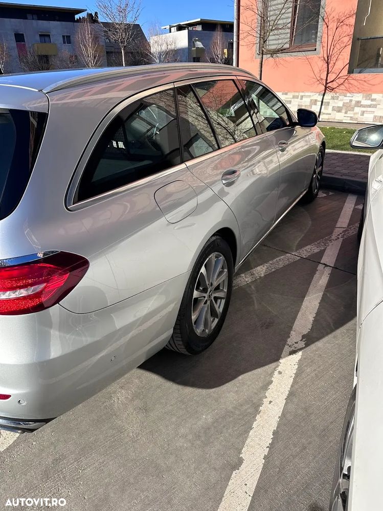 Mercedes-Benz E 200 d T 9G-TRONIC - 2