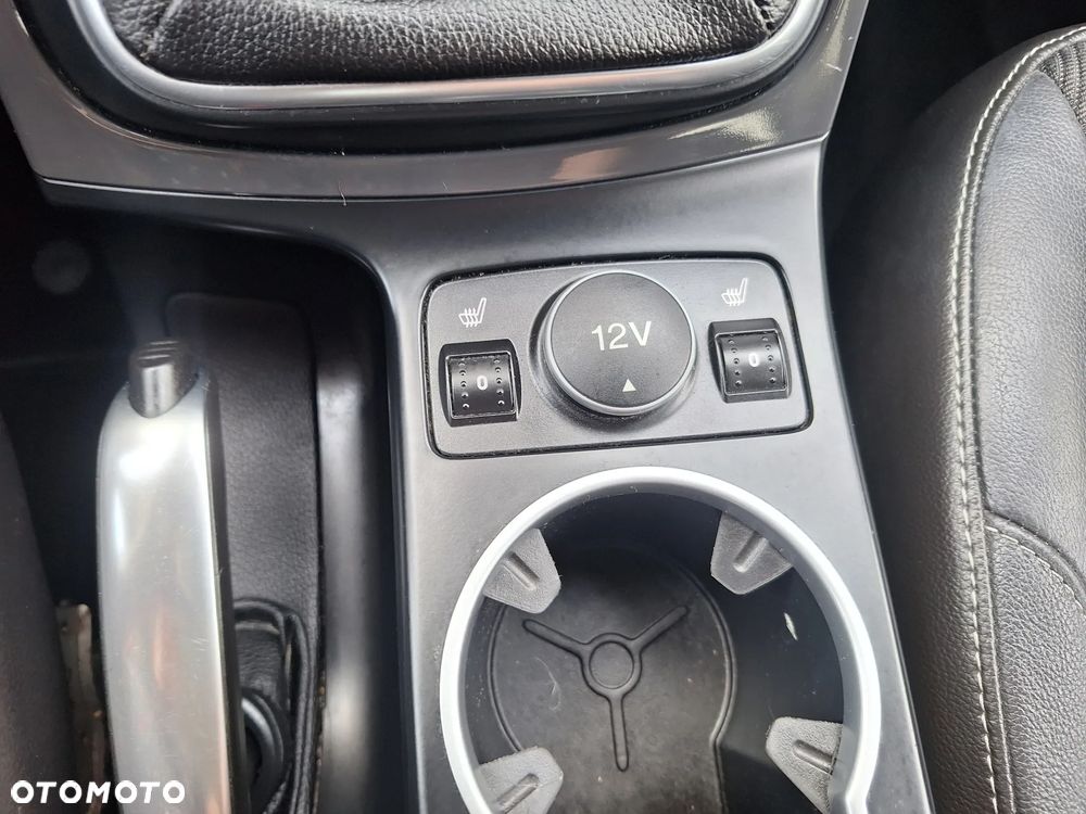 Ford Kuga 2.0 TDCi 2x4 ST-Line - 32