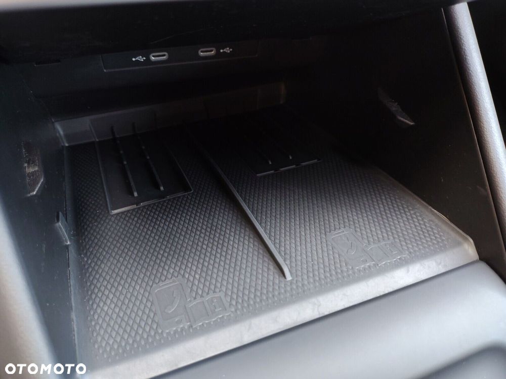 Volkswagen Tiguan 1.5 eTSI Life DSG - 32
