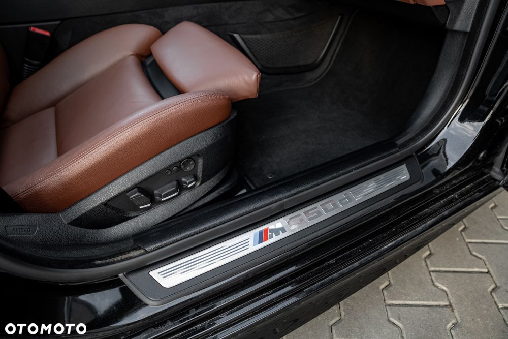 BMW Seria 5 M550d xDrive - 29