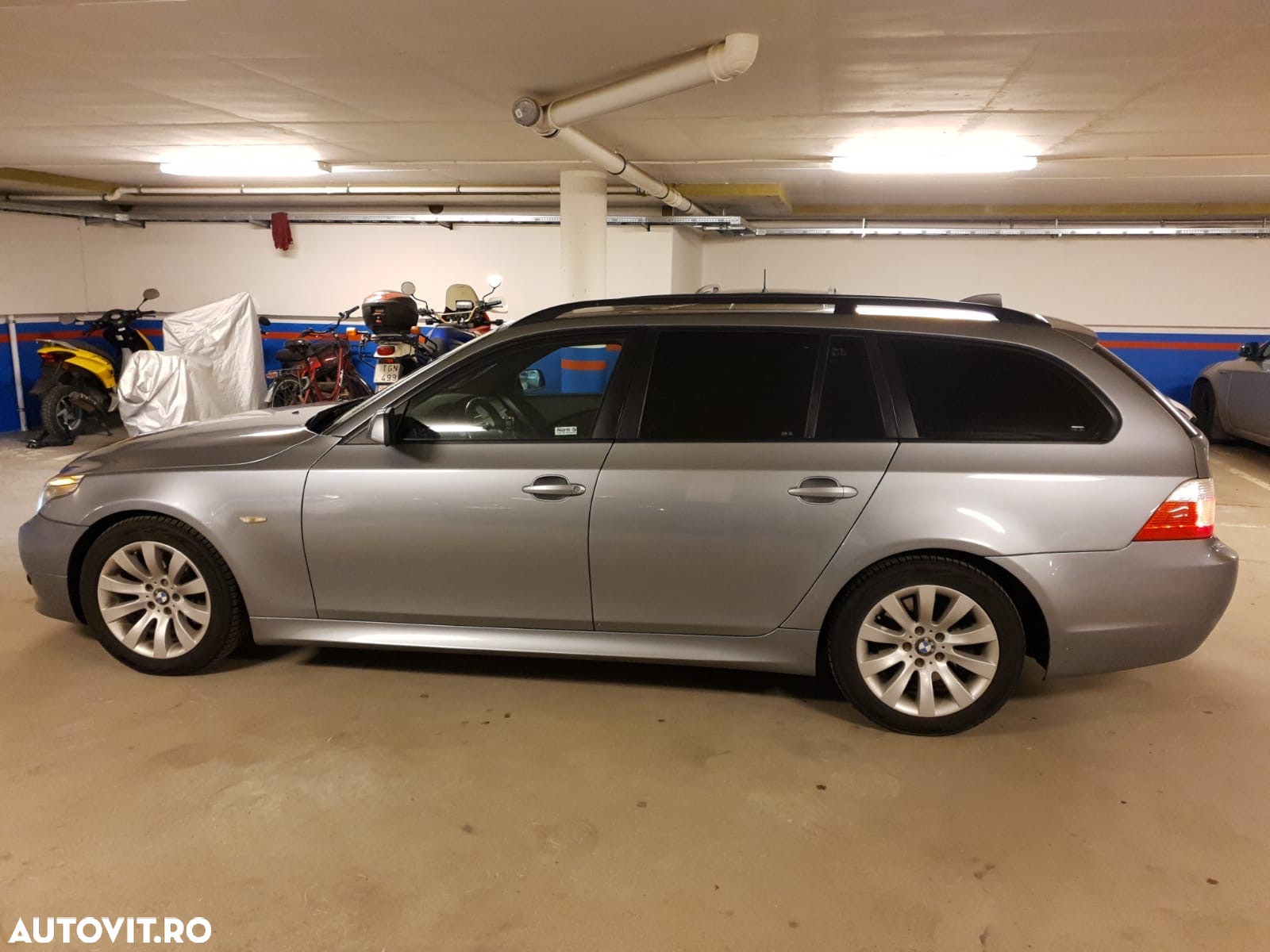 BMW Seria 5 530d Touring Aut. - 4