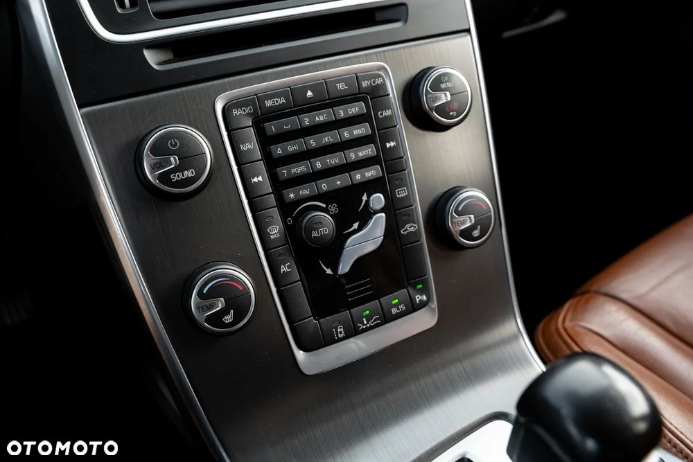 Volvo V60 D3 Geartronic Momentum - 31