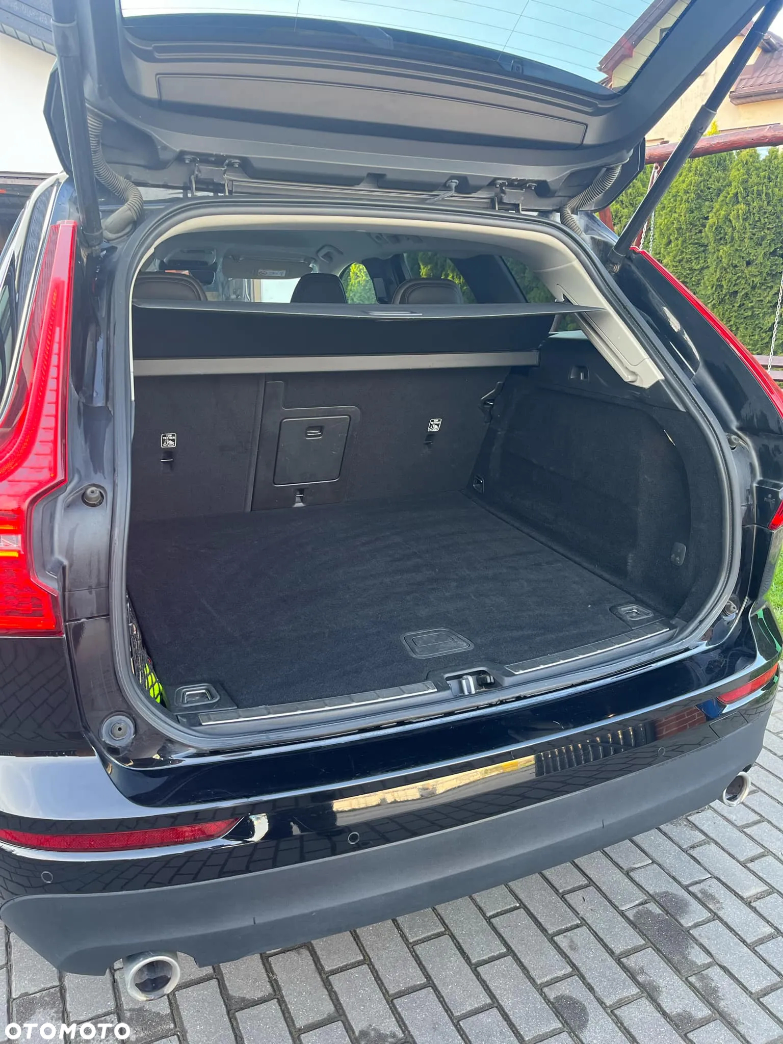Volvo XC 60 D4 Momentum - 8