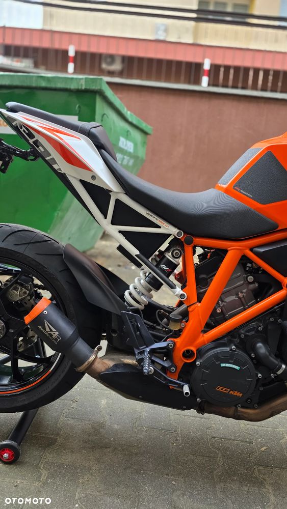 KTM Super Duke - 14