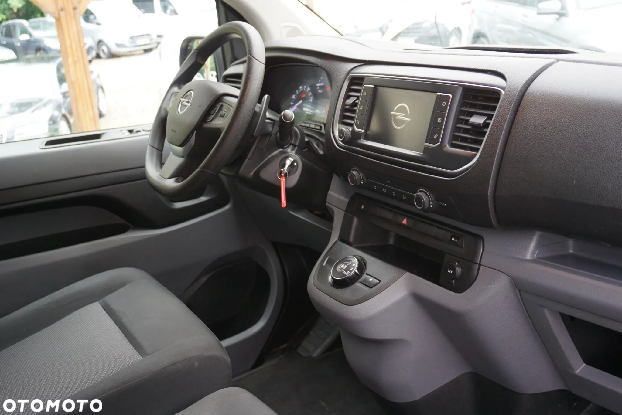 Opel Vivaro - 13