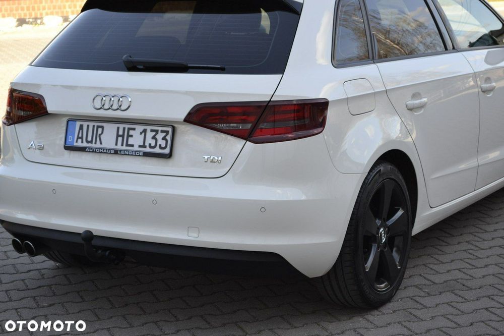 Audi A3 Sportback 2.0 TDI S tronic design - 13