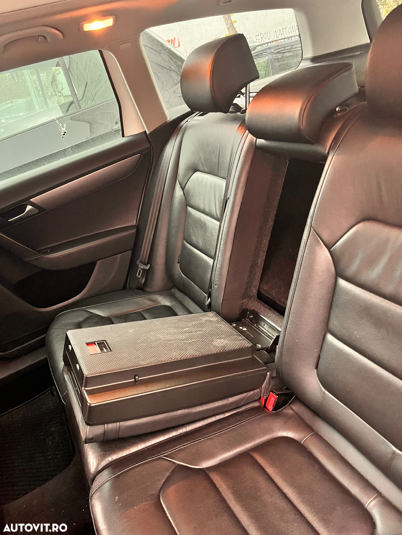 Volkswagen Passat Variant 2.0 TDI BlueMotion Technology DSG Comfortline - 17