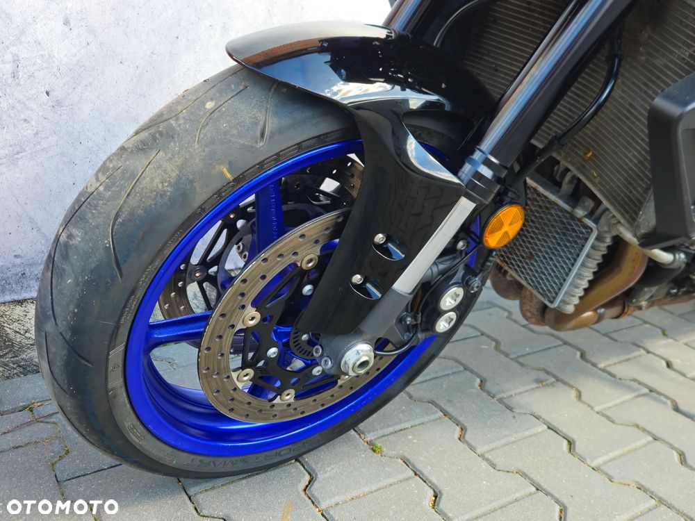 Yamaha MT - 9