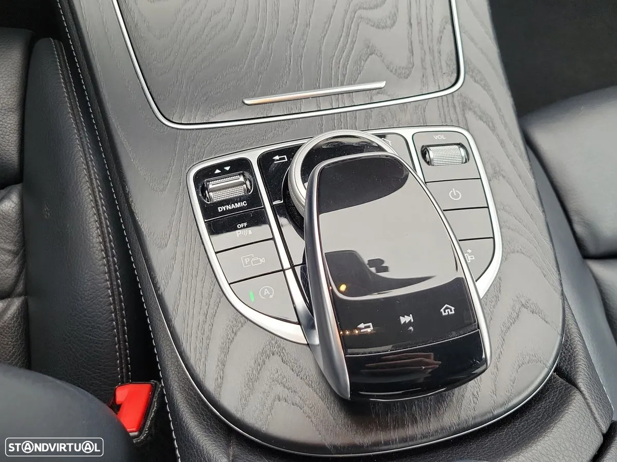 Mercedes-Benz E 220 d AMG Line - 17