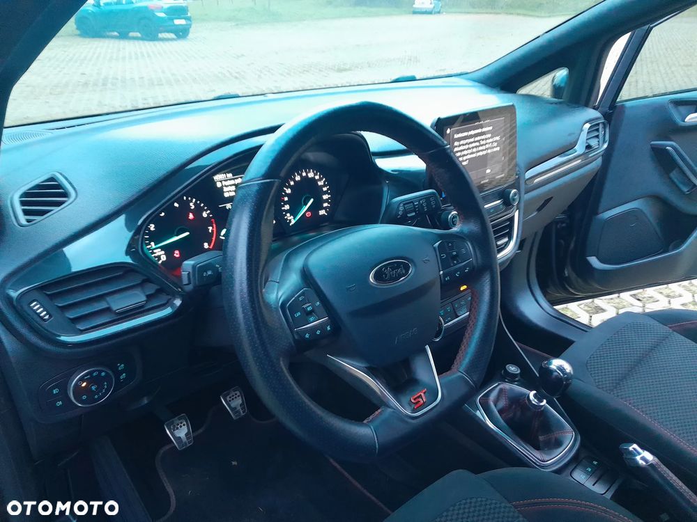 Ford Fiesta 1.0 EcoBoost S&S ST-LINE - 15