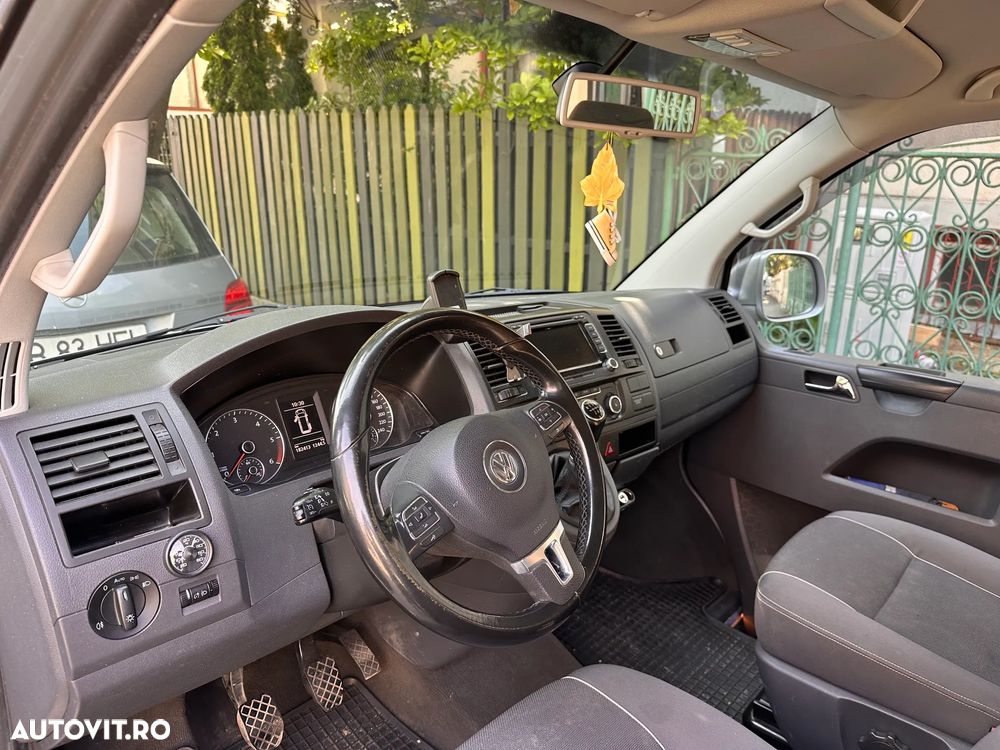 Volkswagen Multivan - 15