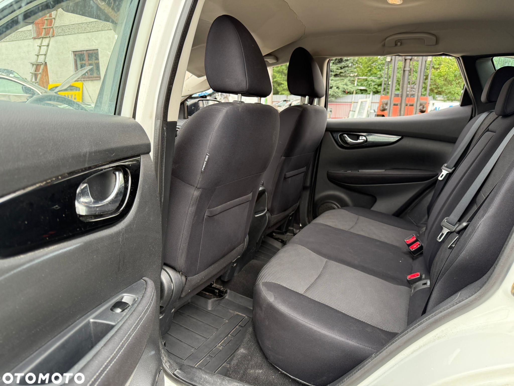 Nissan Qashqai 1.6 dCi TEKNA - 14