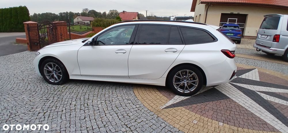 BMW Seria 3 320d Luxury Line - 3