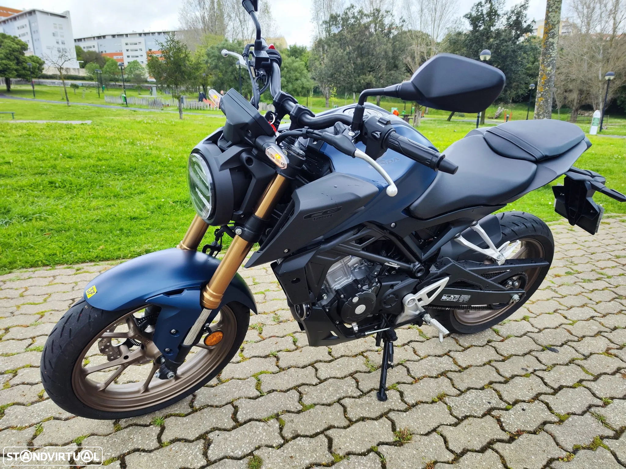 Honda CB 125 R - 11