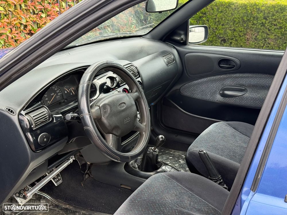Ford Escort 1.3 CL - 7
