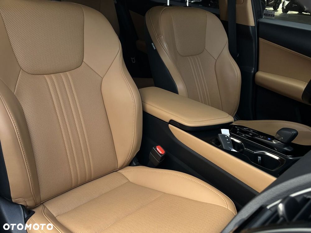 Lexus NX 350h Prestige 2WD - 22