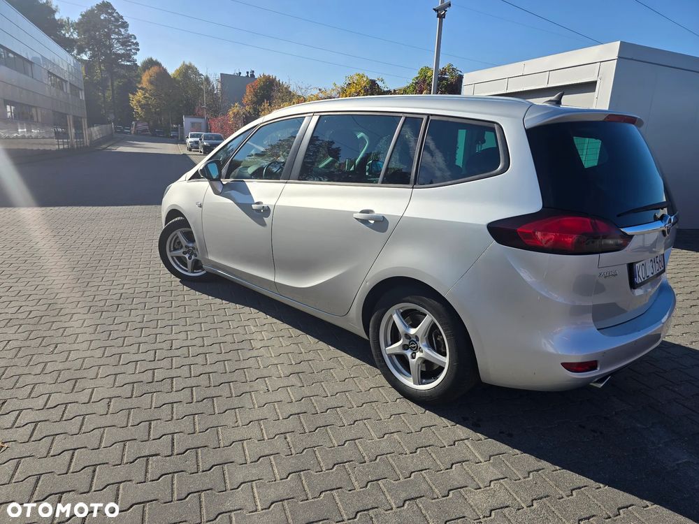 Opel Zafira 2015 photo 3