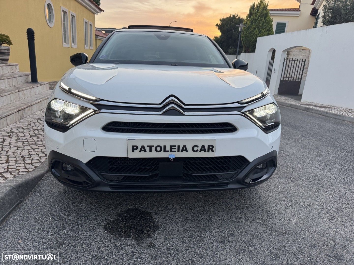 Citroën C4 1.2 PureTech Shine Pack EAT8 - 1