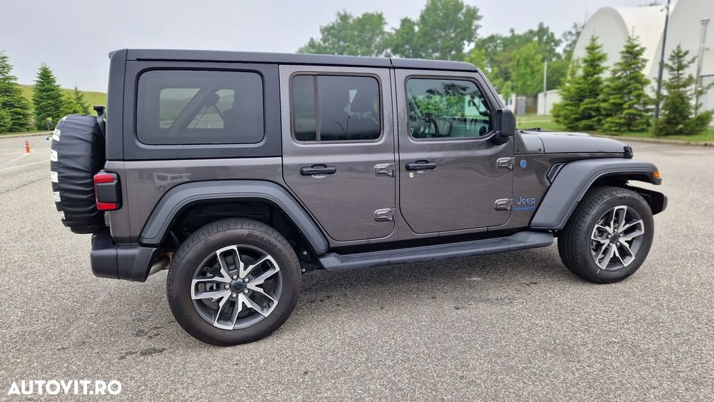 Jeep Wrangler - 3
