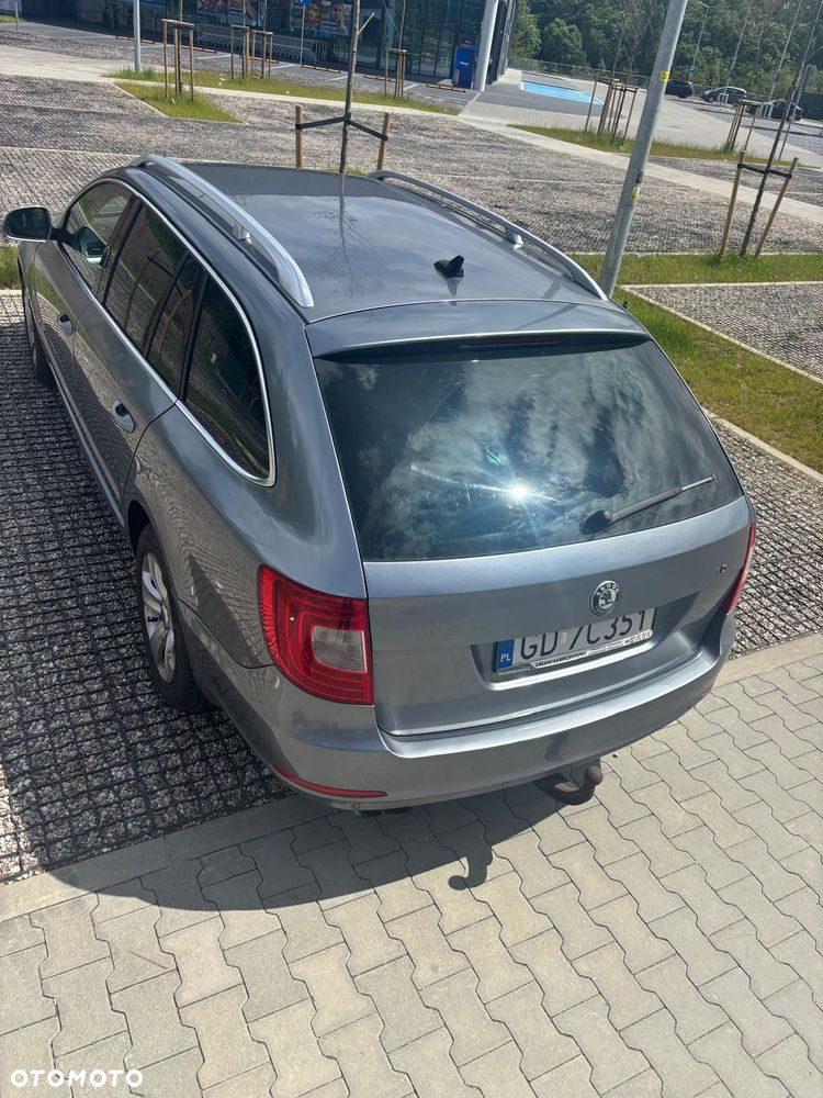 Skoda Superb 2.0 TDI DSG Ambition - 7