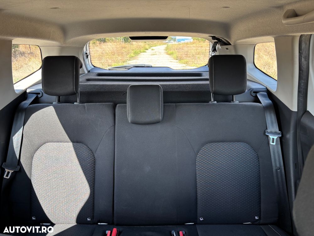 Dacia Duster Blue dCi 115 4WD Comfort - 28