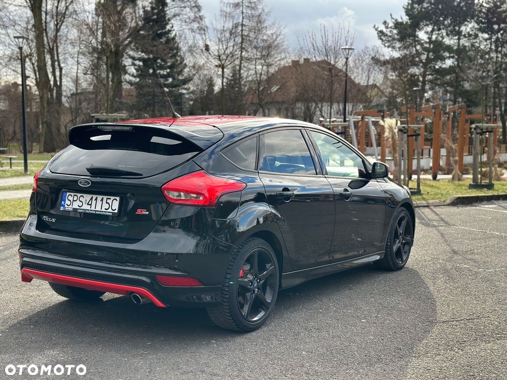 Ford Focus 1.5 EcoBoost STart-Stopp-System ST-LINE - 16
