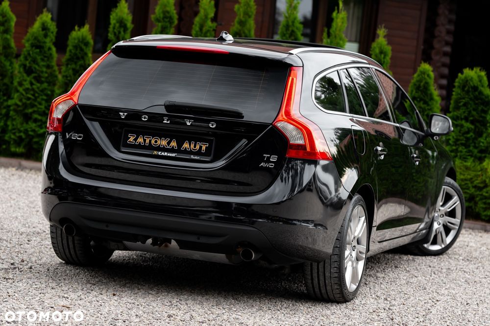 Volvo V60 T6 AWD Geartronic Summum - 12