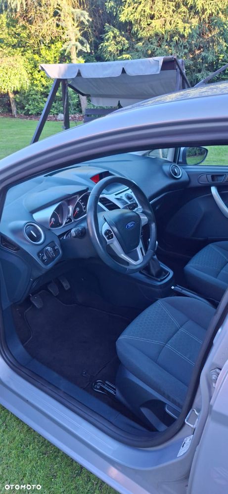 Ford Fiesta - 10