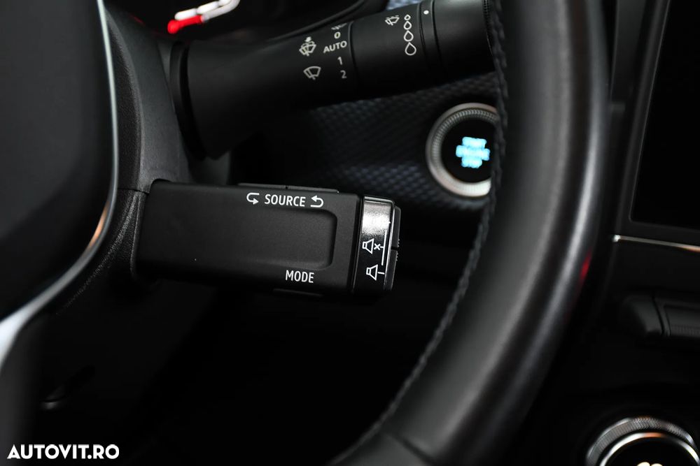 Renault Arkana E-TECH 145 Evolution - 34